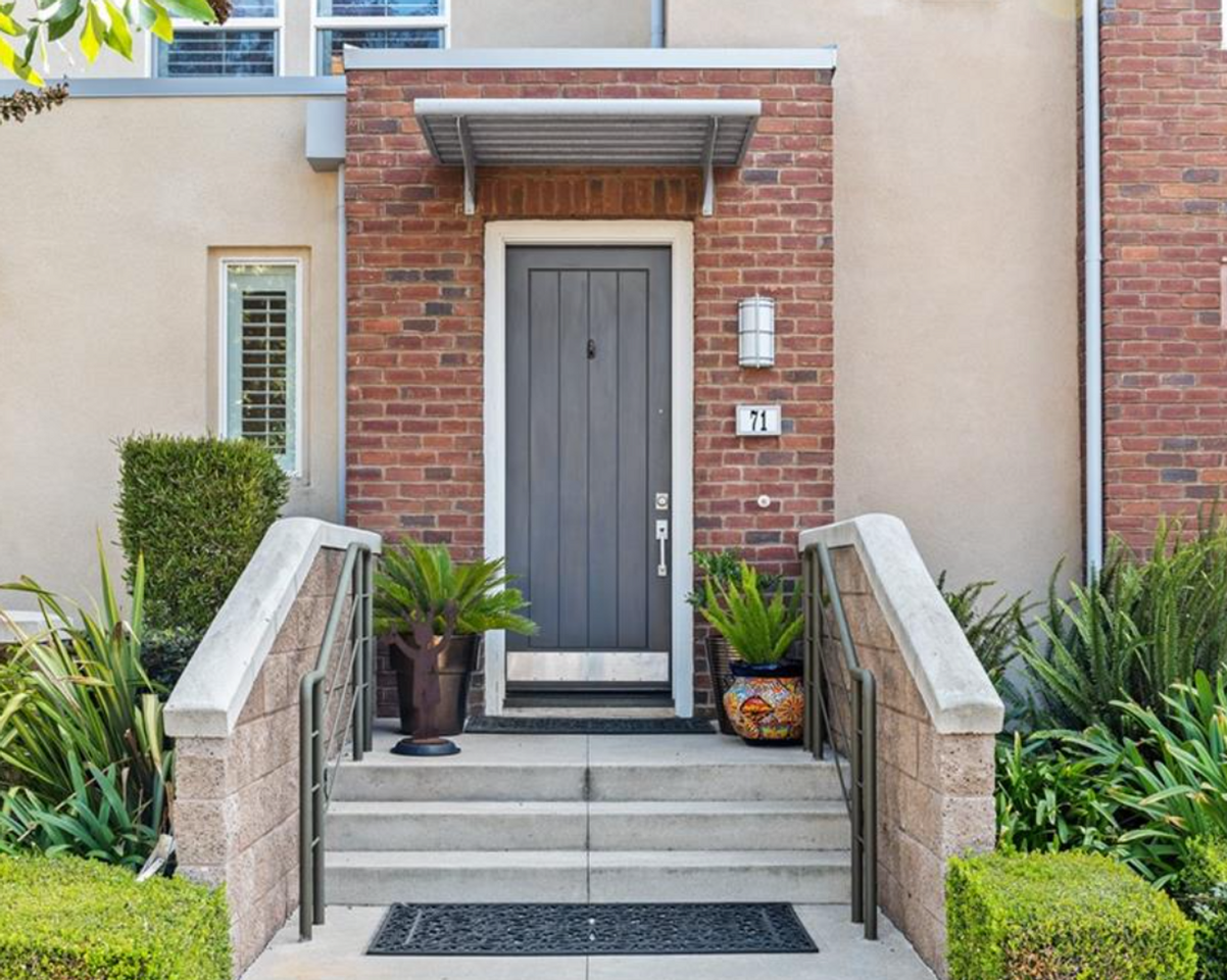 71 Brownstone Way - Photo 2 of 27
