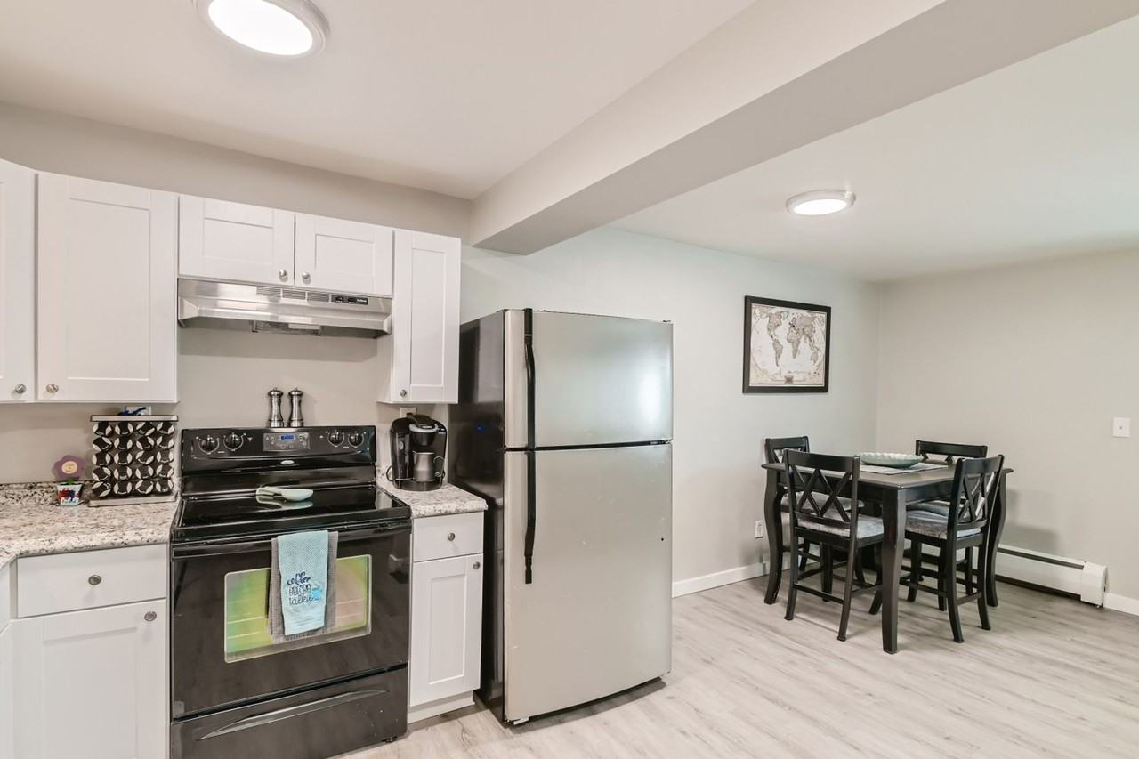 1315 12th Avenue - Photo 5 of 20