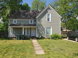 featured image of 225 E Edwards St