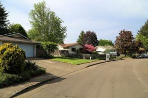 featured image of 3358 Se Charlotte Pl