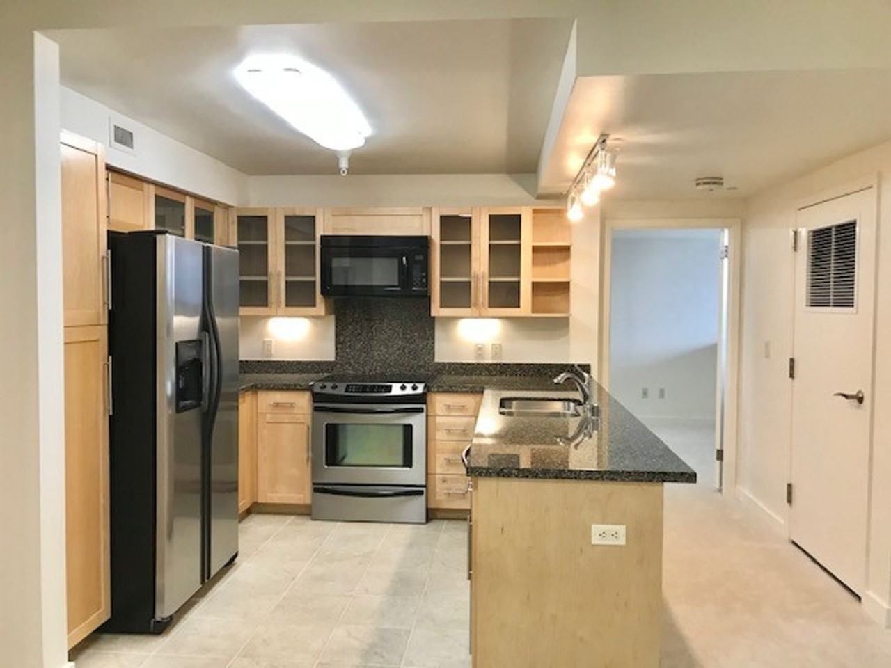 600 Queen St #1003 - Photo 3 of 16