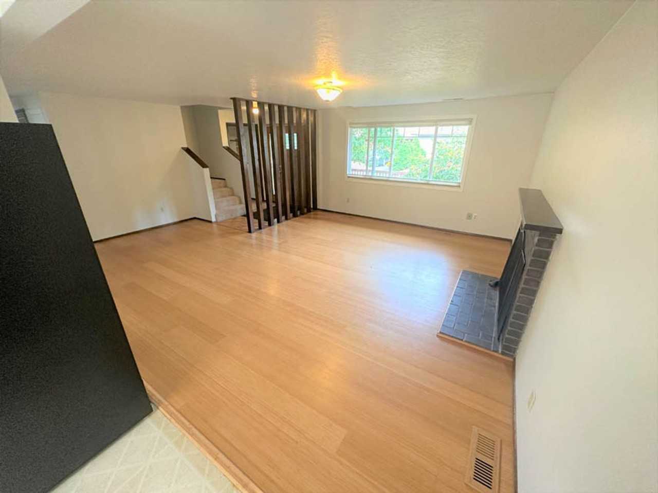 2357 Nw Green Cir - Photo 3 of 15