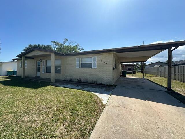 1785 Ixora Dr W - Photo 2 of 17