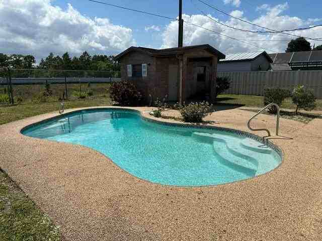 1785 Ixora Dr W - Photo 3 of 17