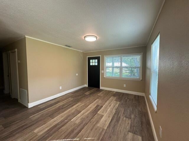 3040 Eads Ct - Photo 6 of 15