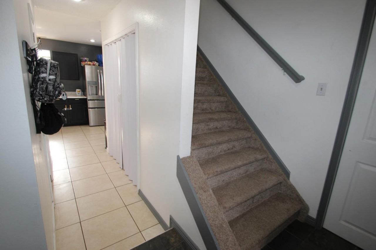 3320 Simmelink Loop - Photo 3 of 23