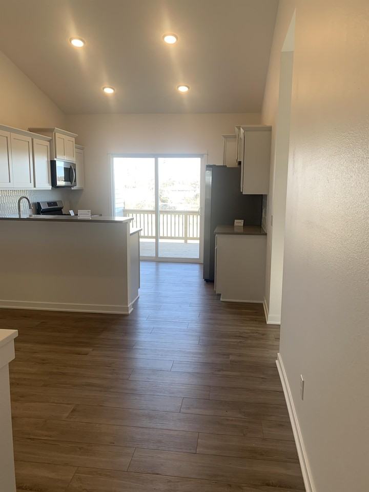 1100 Westview Dr #1 - Photo 3 of 13