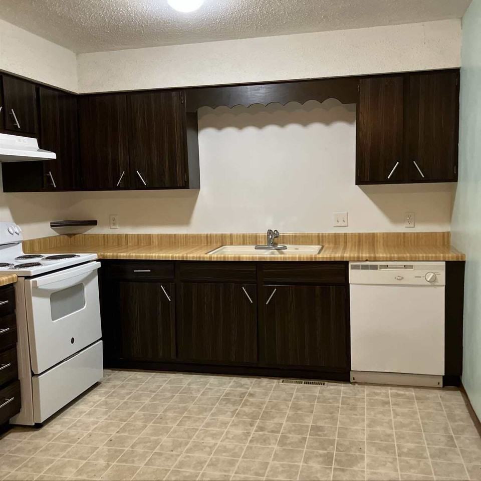 1018 S Lexington Ave - Photo 3 of 5