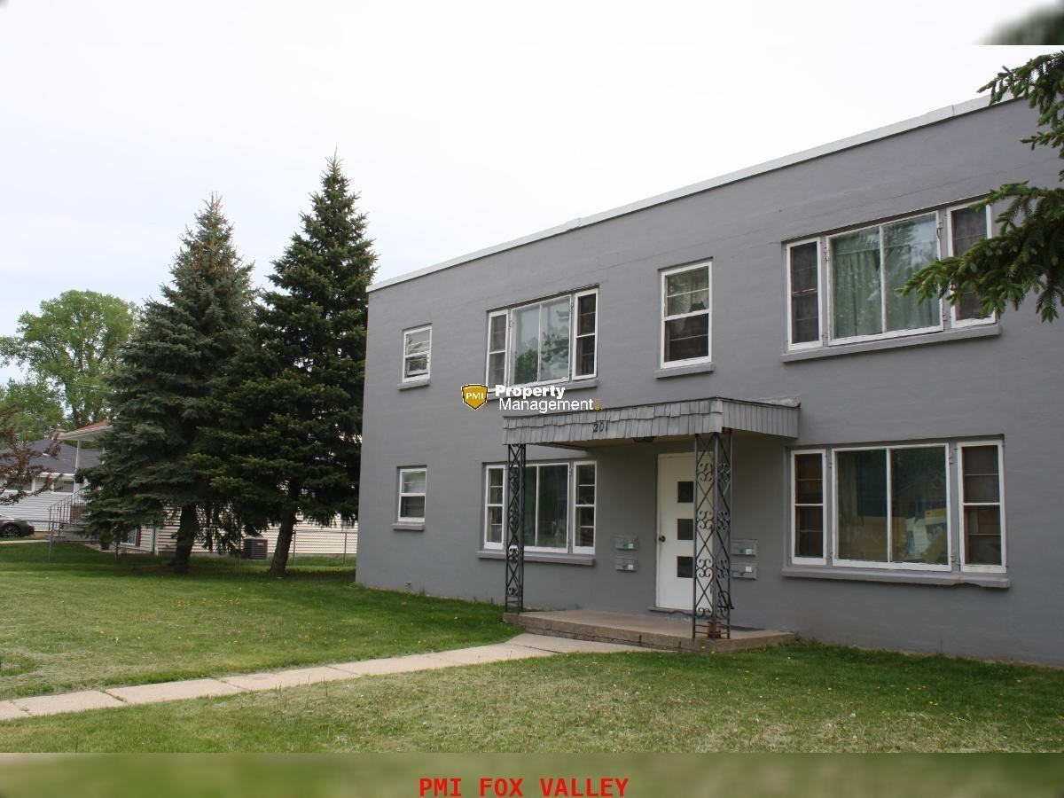 201 E Cecil St #4 - Photo 2 of 10