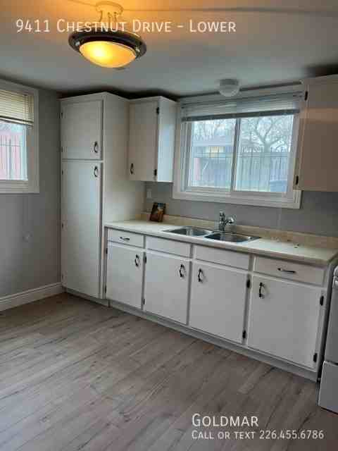 9411 Chestnut Dr - Photo 2 of 13