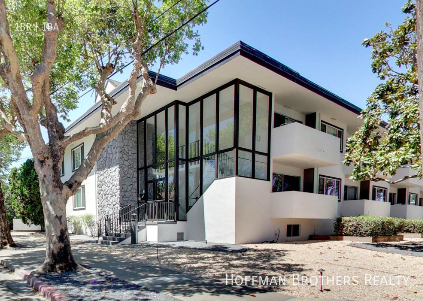 1502 Newlands Ave #102 - Photo 2 of 9