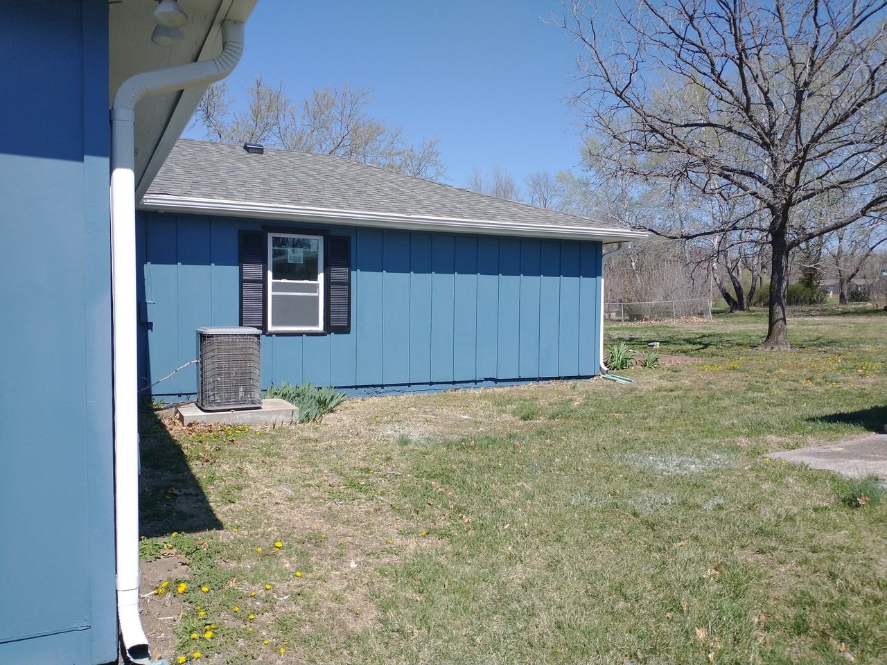 1005 S Margrave St #NA - Photo 2 of 10