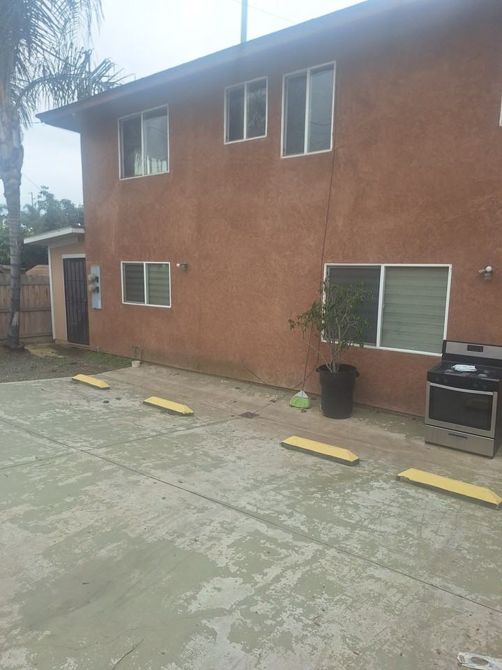 2030 Harrison Ave #NA - Photo 3 of 3