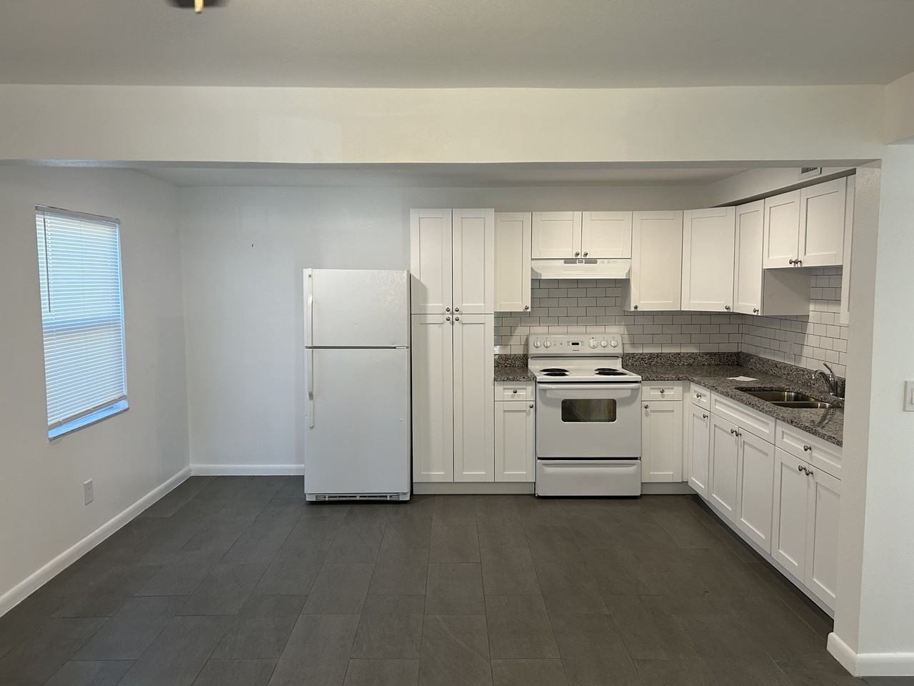 5608 S Manhattan Ave A, Tampa, FL 33616 2 Bedroom Apartment for Rent