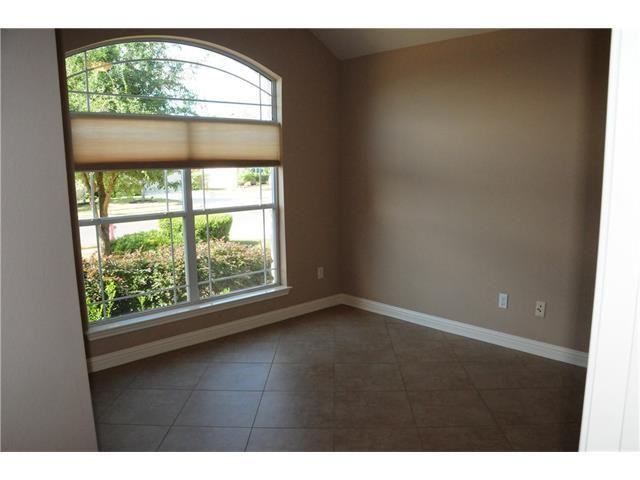 2843 Angelina Dr - Photo 3 of 25