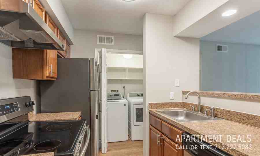 Building 21 #2722 - Photo 6 of 38