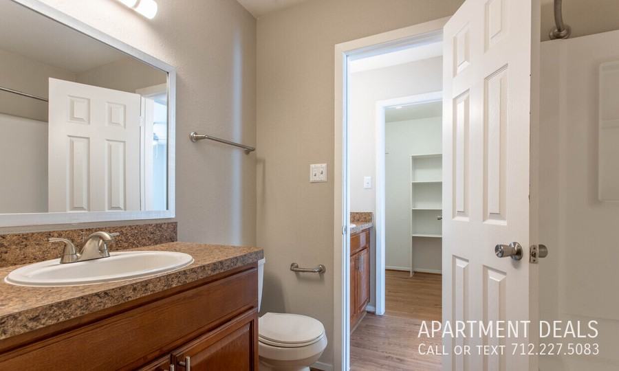 Building 21 #2724 - Photo 5 of 38