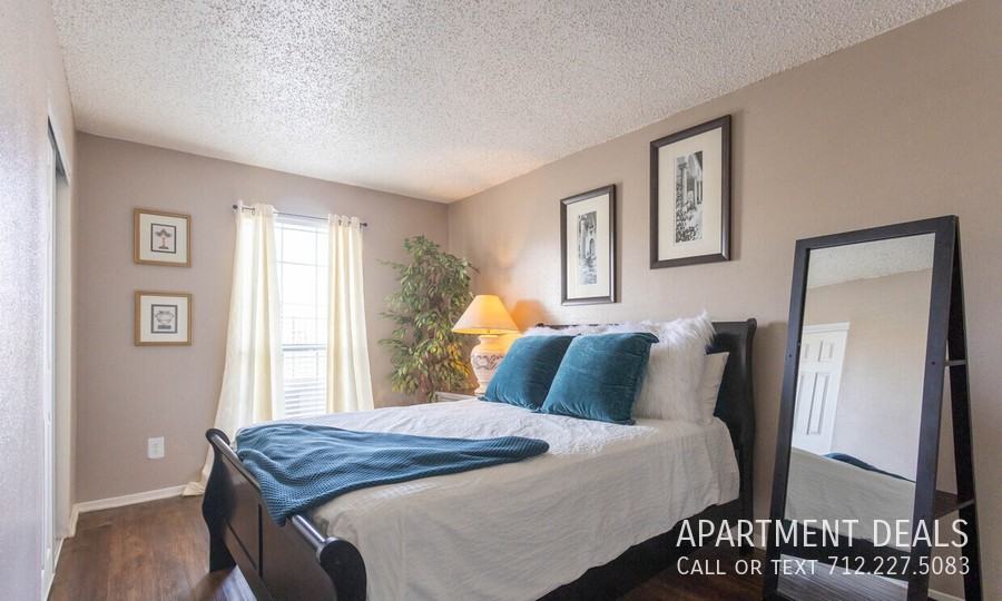 107 Hackberry St #4005 - Photo 5 of 12