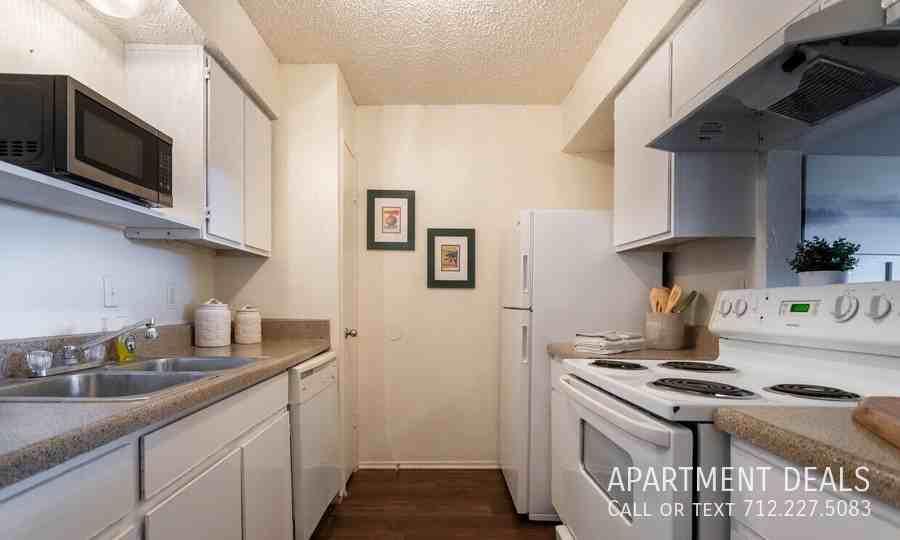 107 Hackberry St #4005 - Photo 6 of 12