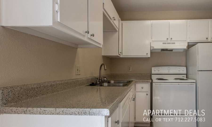 2007 Cedar Ln #2445 - Photo 4 of 33