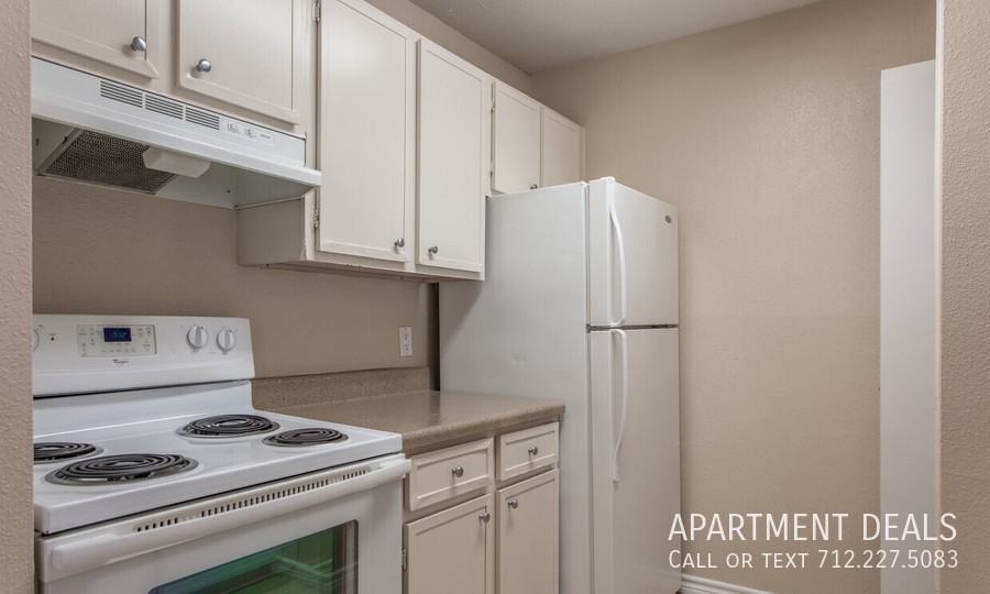 2007 Cedar Ln #2445 - Photo 6 of 33