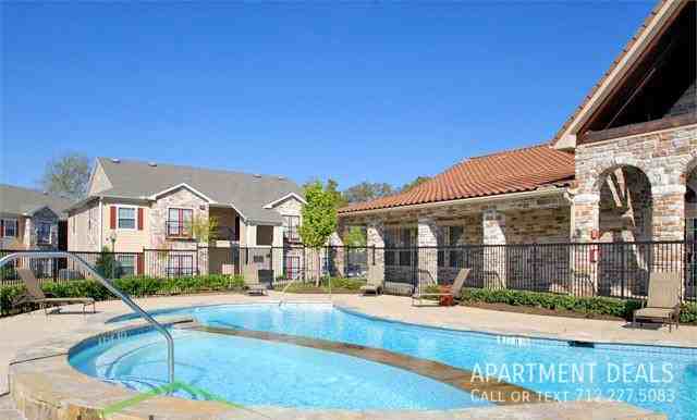 2219 N Frazier St #4440 - Photo 2 of 42