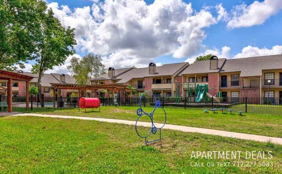 712 Cedar Ln #4127 - Photo 7 of 30