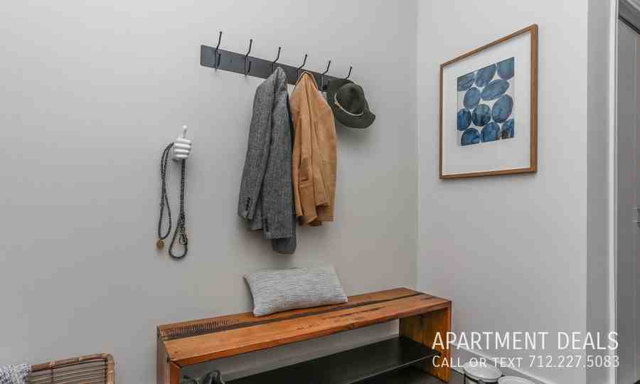 5207 Memorial Dr #211 - Photo 5 of 50