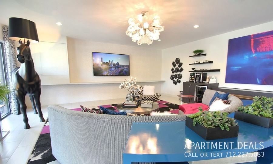 231 S Heights Blvd #219 - Photo 3 of 33