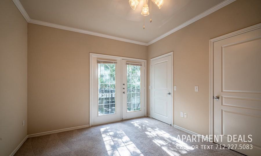 3009 Memorial Ct #224 - Photo 6 of 50