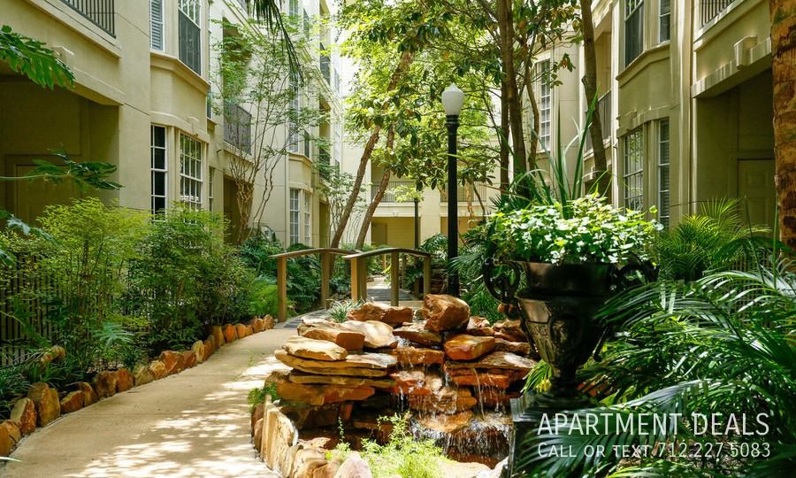 5359 Memorial Dr #247 - Photo 6 of 32