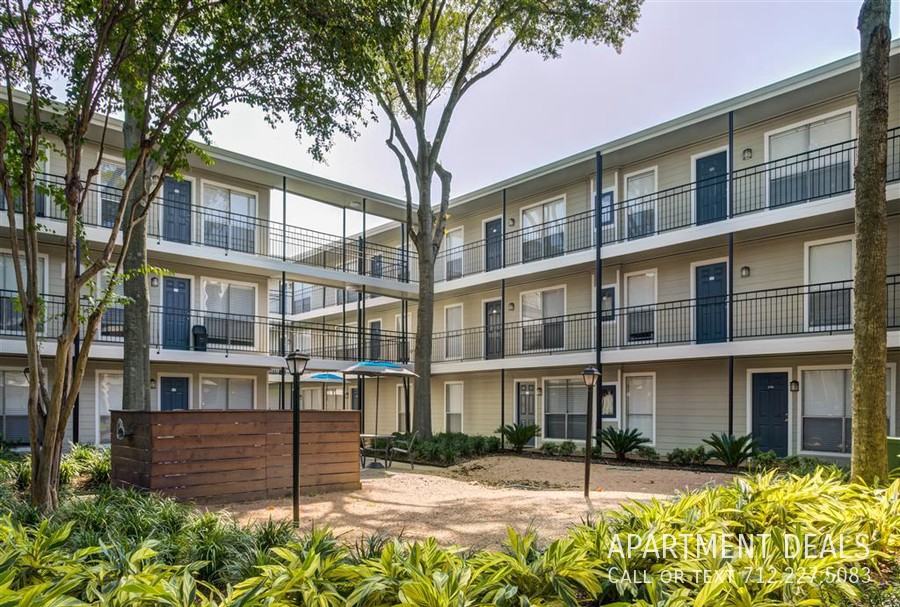 2831 Bellefontaine St #404 - Photo 6 of 32