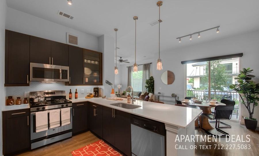 Kirby Dr #419 - Photo 3 of 25