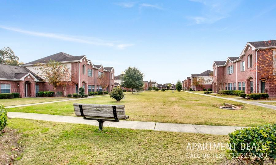 5356 Aeropark Dr #482 - Photo 3 of 10