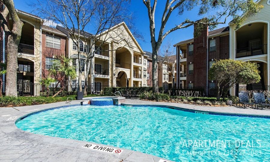 9707 Meyer Forest Dr #490 - Photo 5 of 8