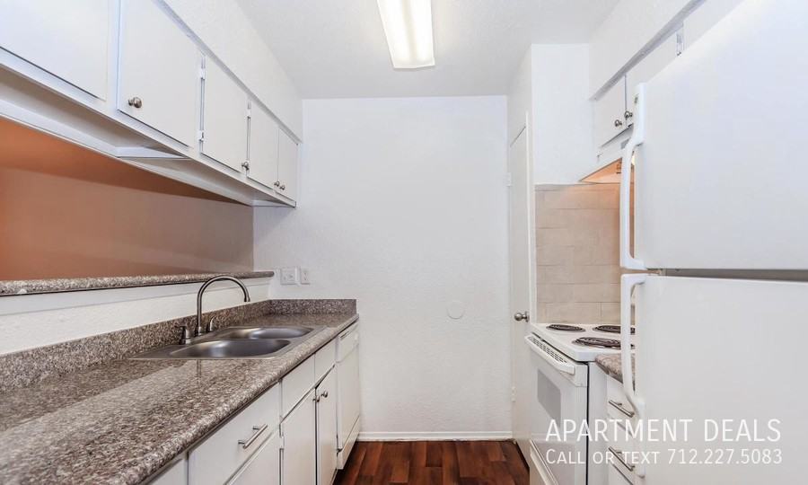 10107 Forum Park Dr #497 - Photo 4 of 41