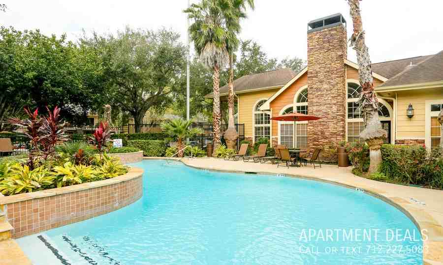 3289 Walnut Bend Ln #537 - Photo 6 of 33