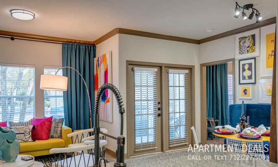 9117 Lakes At 610 Dr #582 - Photo 5 of 35