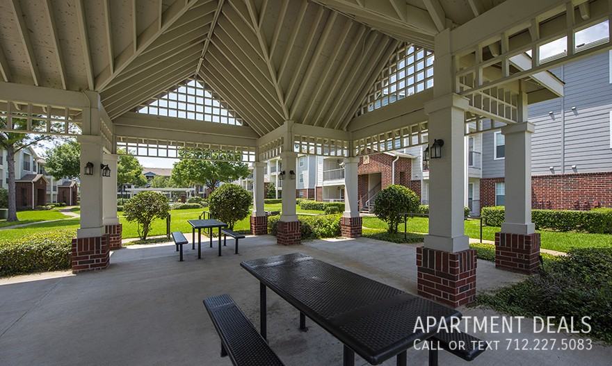 8187 Fannin St #592 - Photo 6 of 50