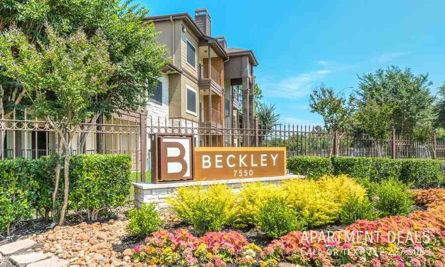 7556 Wilshire Place Dr #667 - Photo 2 of 10