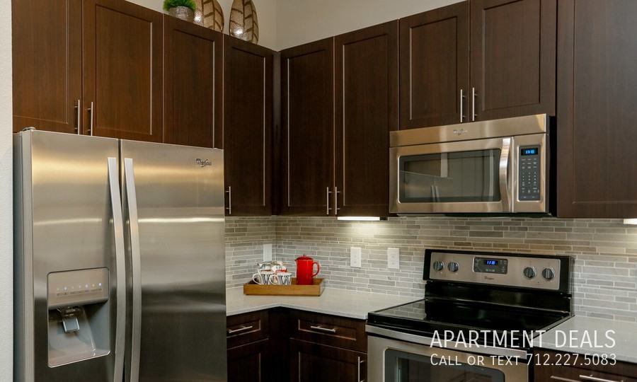 2061 S Gessner Rd #717 - Photo 3 of 50