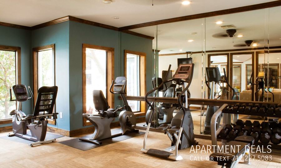 11218 West Rd #733 - Photo 4 of 10