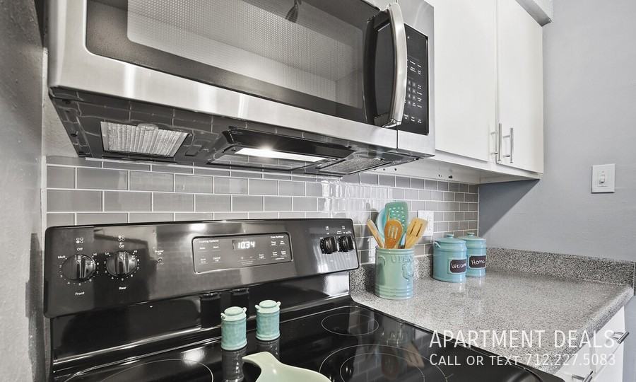 10736 Glenora Dr #735 - Photo 2 of 23