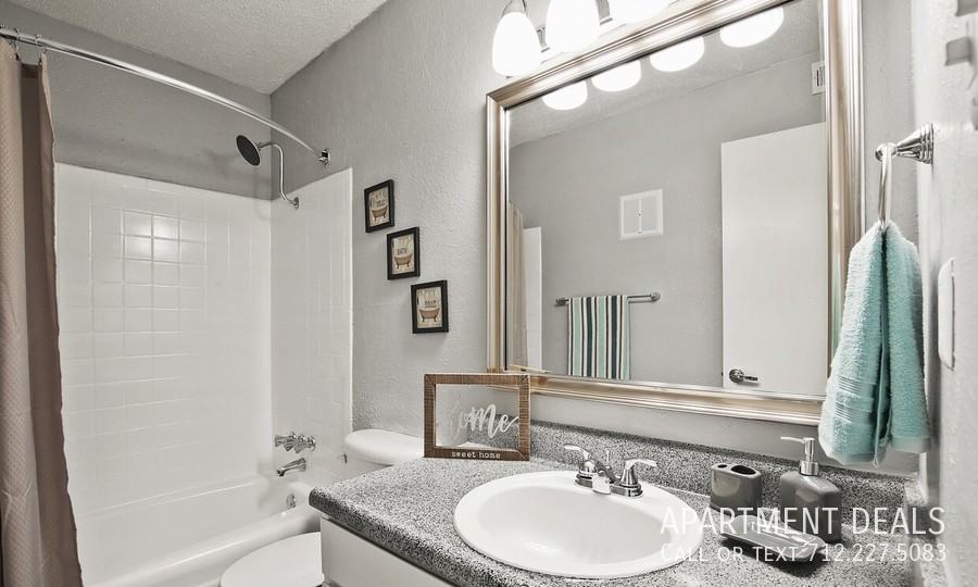 10736 Glenora Dr #735 - Photo 3 of 23