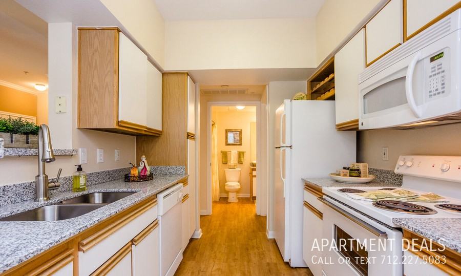 10907 Mist Ln #806 - Photo 7 of 46