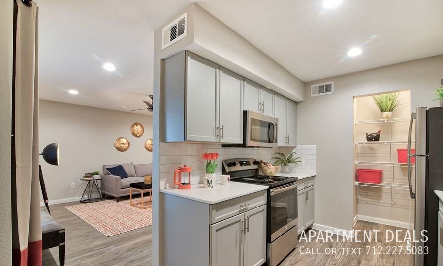 Lakewood Forest Dr #816 - Photo 2 of 27