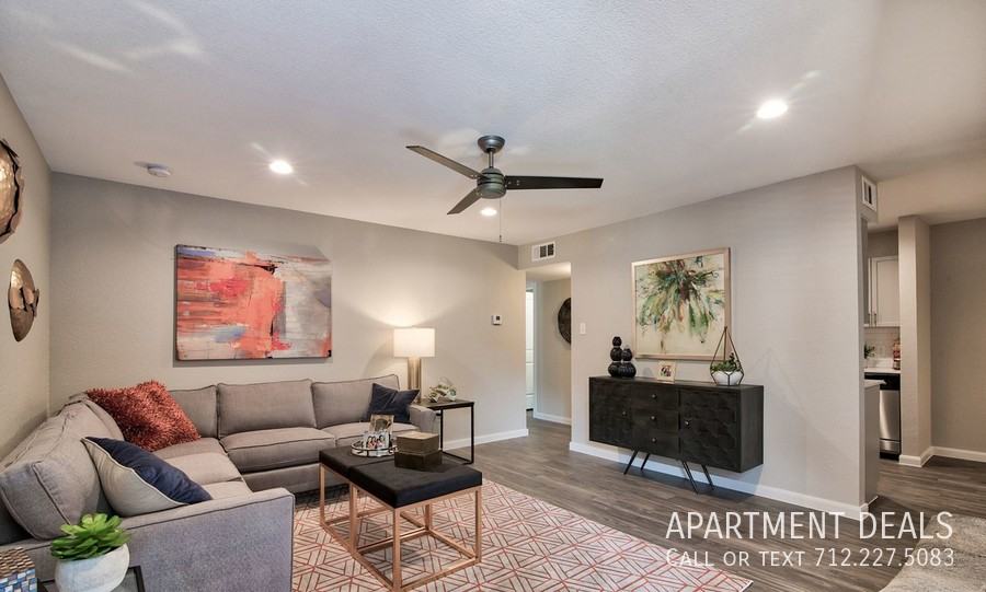 Lakewood Forest Dr #816 - Photo 3 of 27