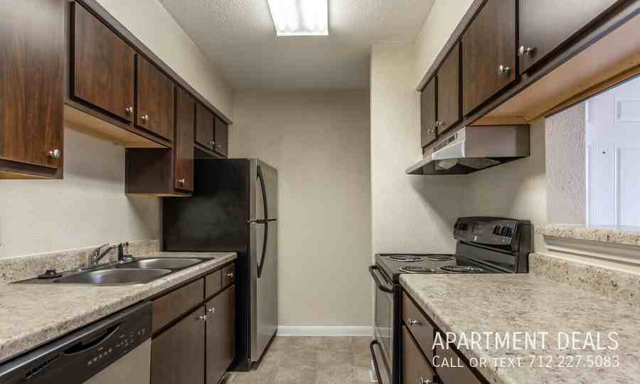 Willow Place Dr S #823 - Photo 4 of 50