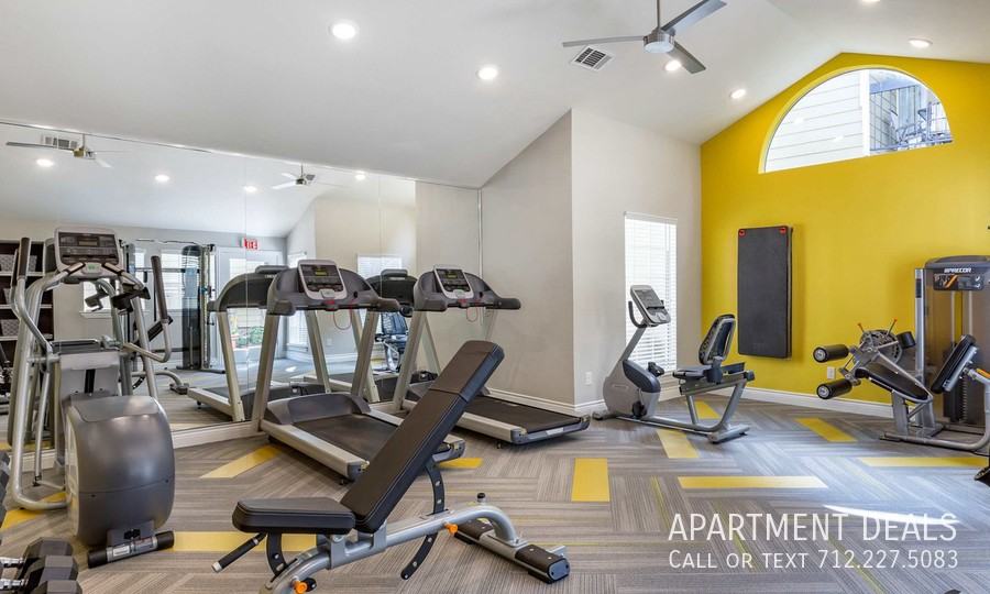 1341 Silverado Dr Apt 404 #863 - Photo 3 of 27