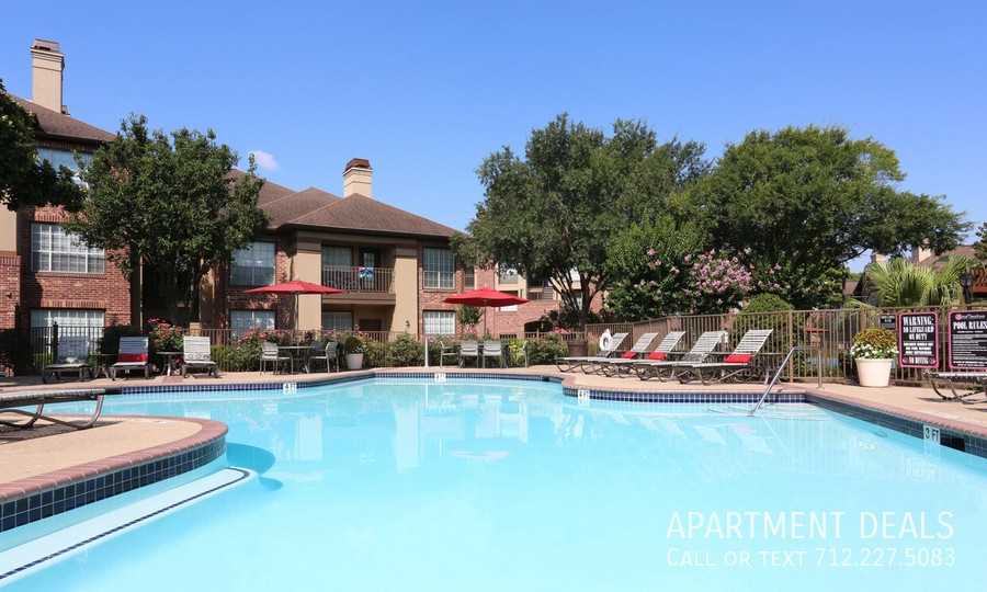 1420 S Dairy Ashford Rd #885 - Photo 7 of 25